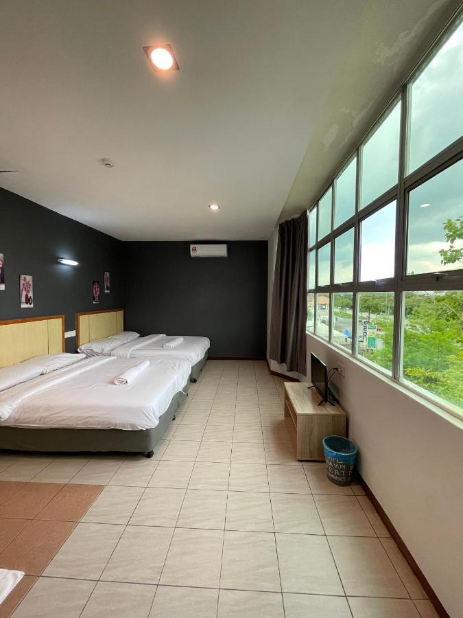 Fresh Hotel Falim 이포 외부 사진
